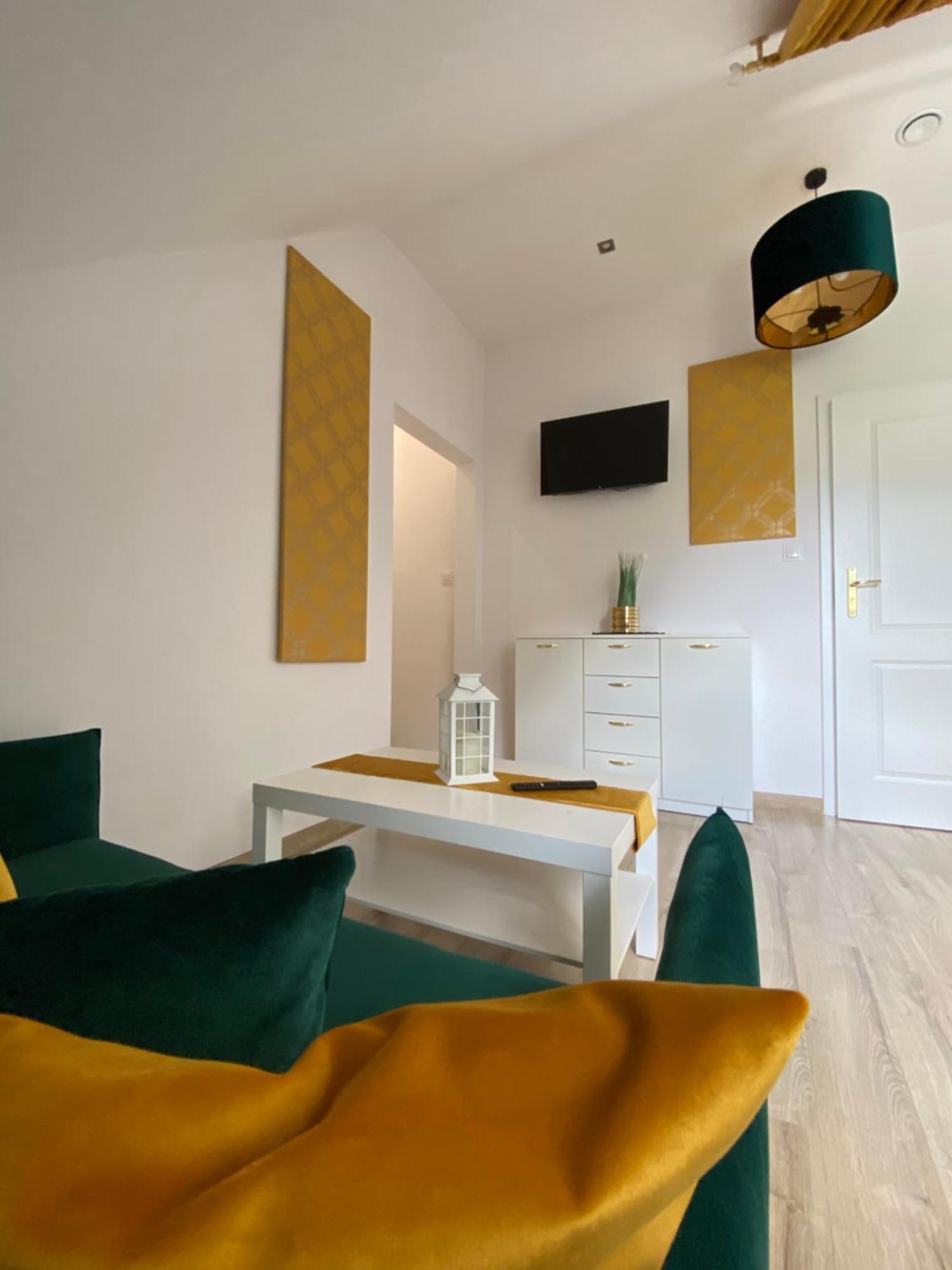 Apt Fiona2 Centrum700M Parking Bezplatny Monitorowany Salon Tv Sypialnia Tv Lazienka Kuchnia Rekuperacja 卡尔帕奇 外观 照片